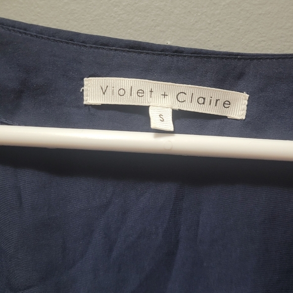 Violet and Claire Navy Top Size S - Picture 5 of 6